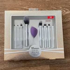 Real Techniques 9 piece brush set